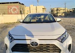 تۆیۆتا ڕاڤ 4